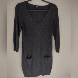 Express women's sweater with pockets